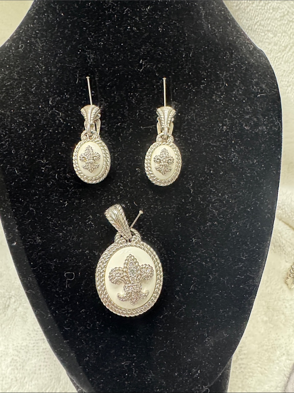 Judith Ripka Cream and Silver Fleur-de-Lis Pendant with Matching Earrings